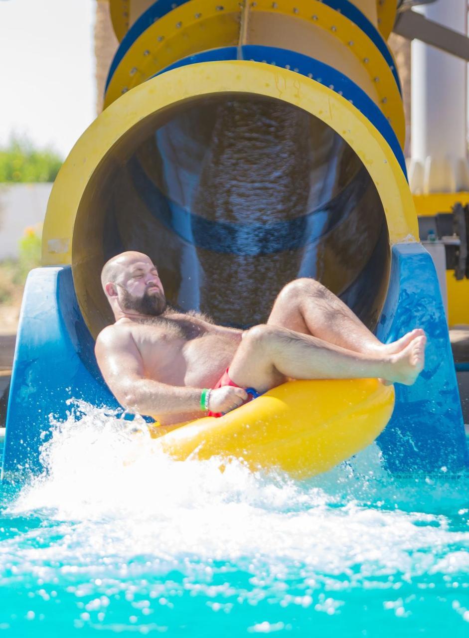 Готель Emerald Aqua Park City Хургада Екстер'єр фото